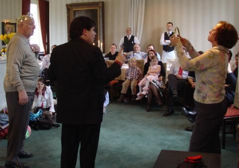 Magic shows for smaller rooms 